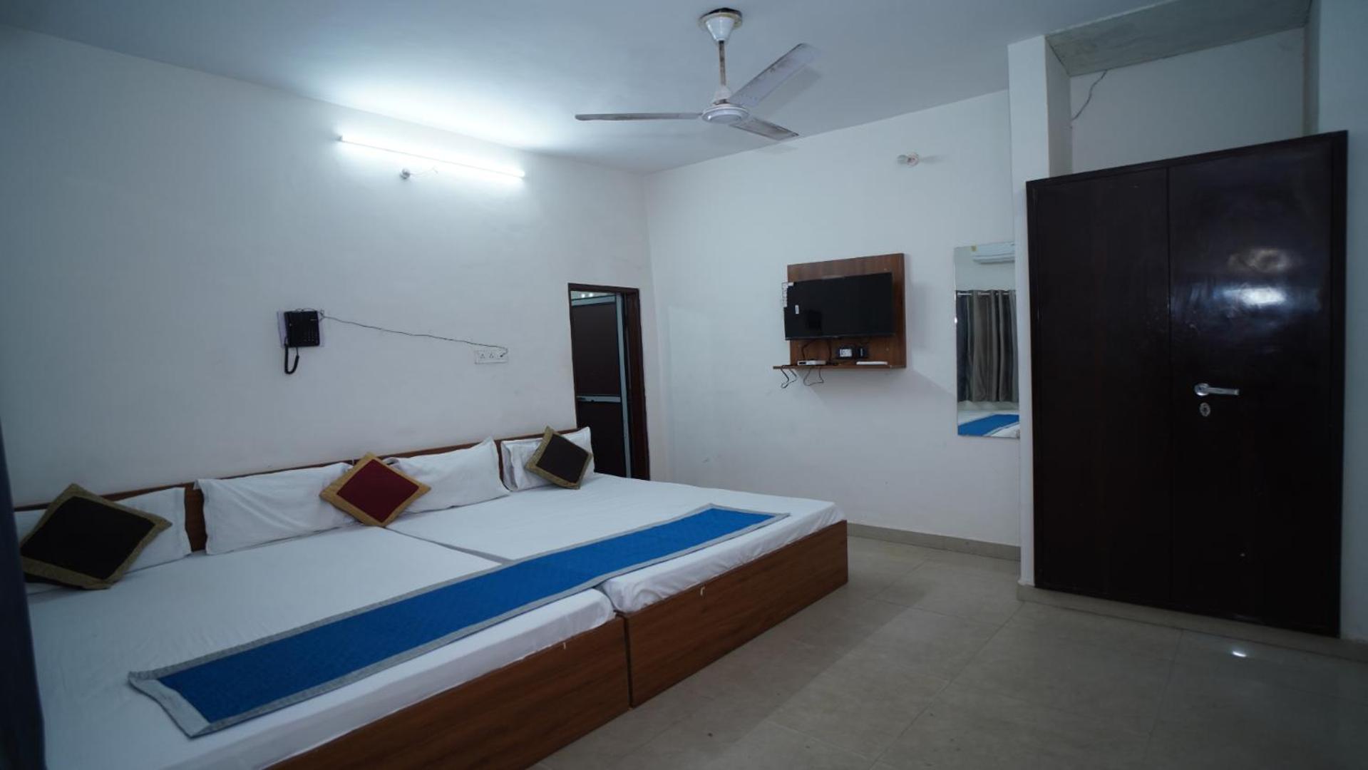 Hotel Apoorv - Near Jaipur Railway Station חדר תמונה